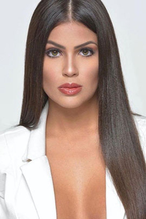 Júlia R, foto 1